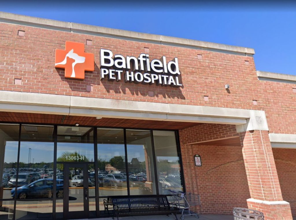 Banfield Pet Hospital Greenbriar Town Center | Fairfax, VA